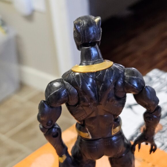 Marvel Legends Black Panther Erik Killmonger 6" Action Figure 2017 Hasbro - Picture 7 of 9